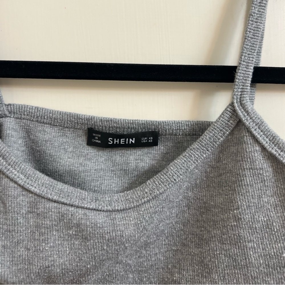 SHEIN Solid Rib-Knit Crop Cami Top - Picture 4 of 10
